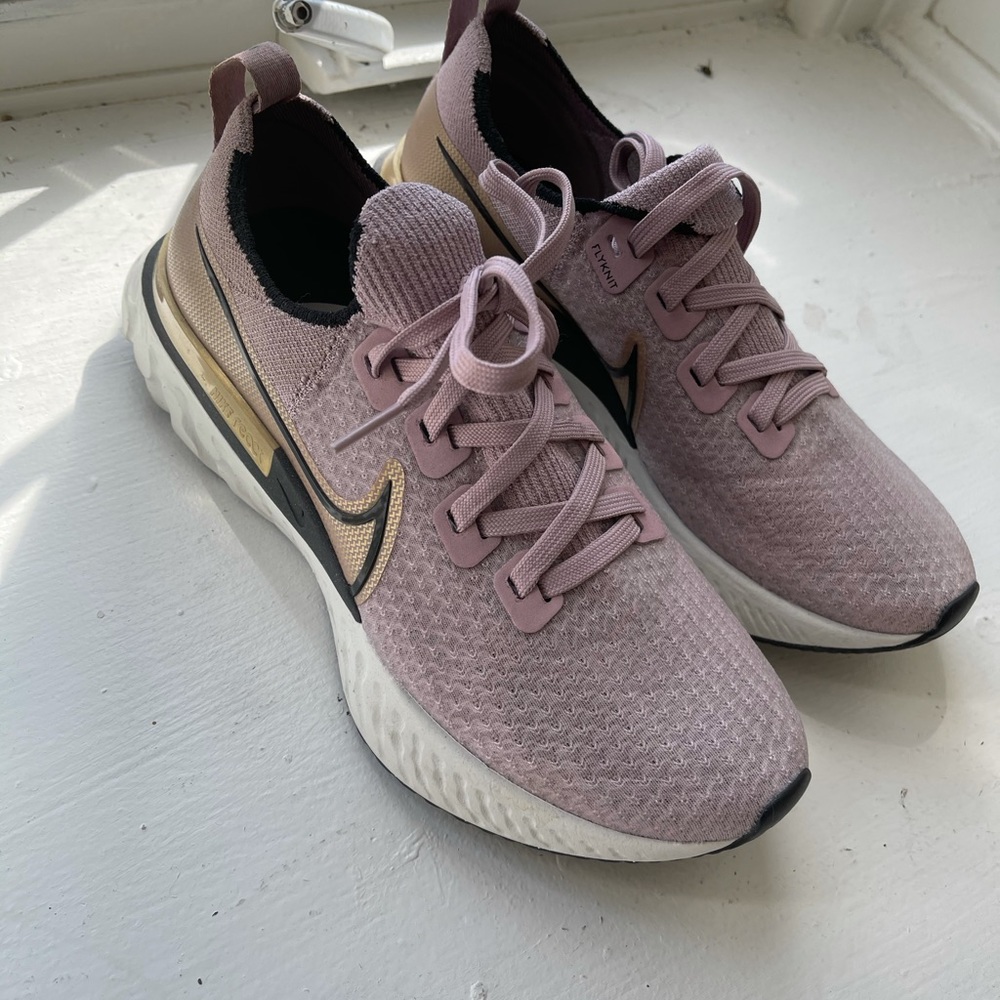 React infinity run